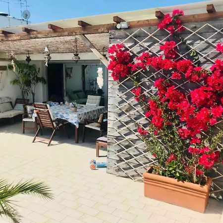 Attico Con Terrazza A Viareggio Appartement Buitenkant foto