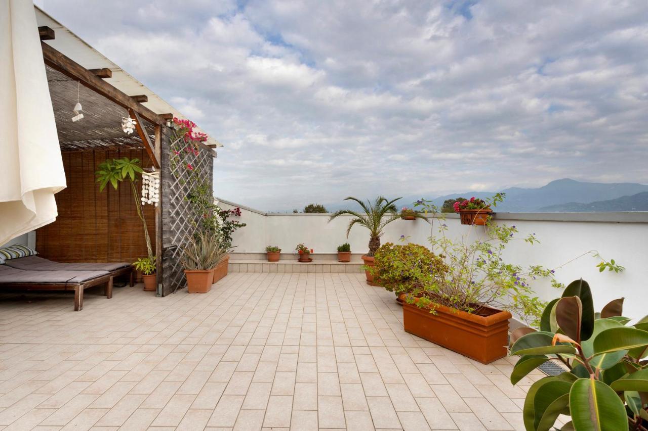 Attico Con Terrazza A Viareggio Appartement Buitenkant foto